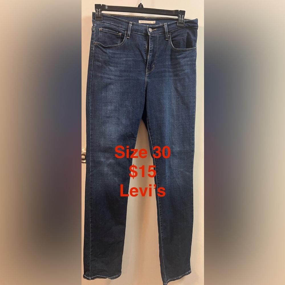 Levi's Women's Dark Blue Straight Leg Jeans